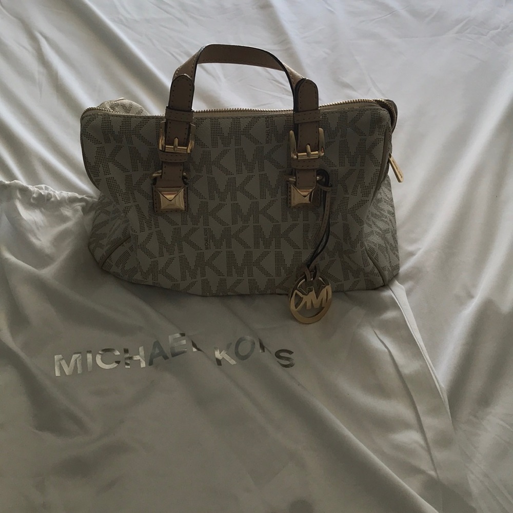 MK purse